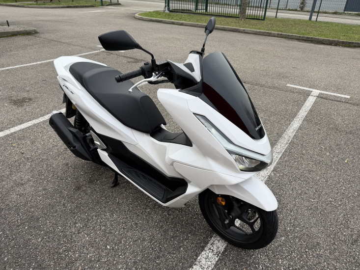 HONDA 125 PCX VERSION DX 2025 - BOURGOIN JALLIEU