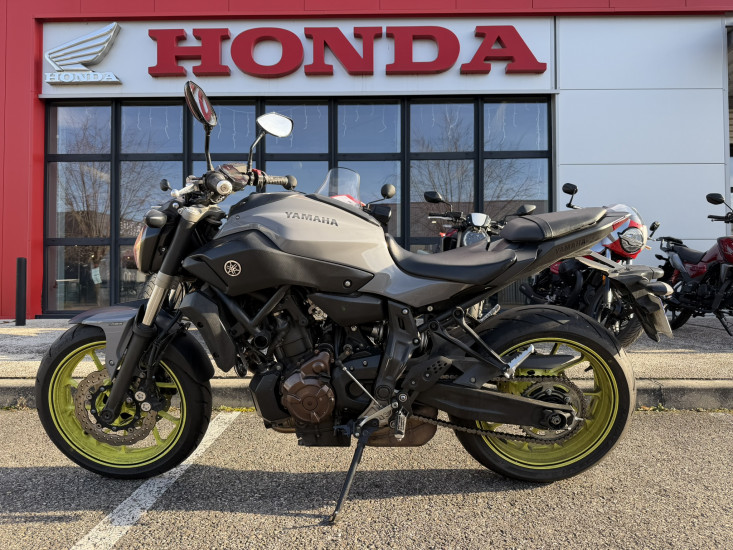YAMAHA MT-07 A2 - BOURGOIN JALLIEU