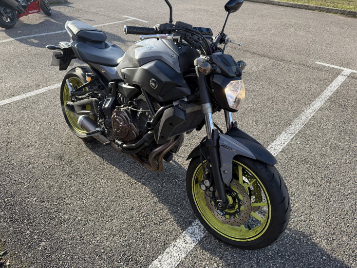 YAMAHA MT-07 A2 - BOURGOIN JALLIEU