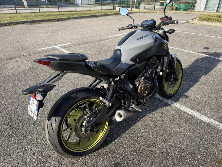 YAMAHA MT-07 A2 - BOURGOIN JALLIEU