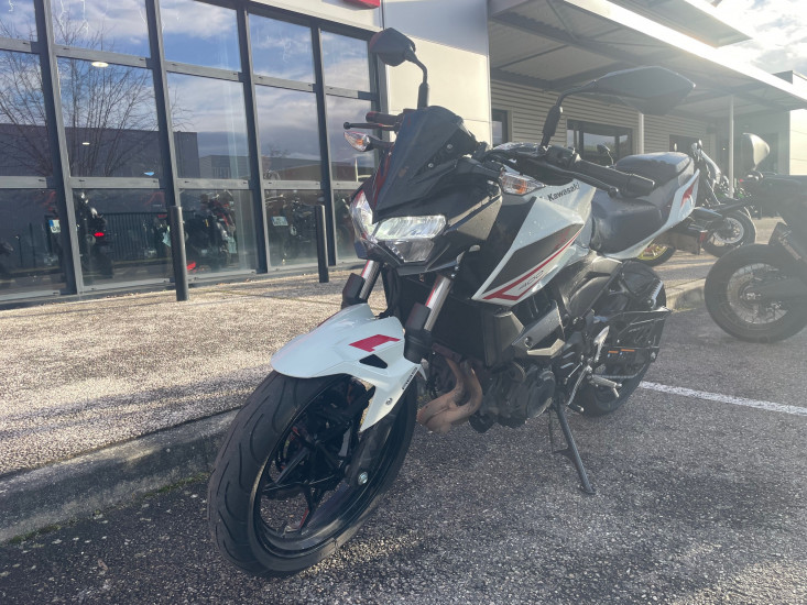 KAWASAKI Z400 2024 - BOURGOIN JALLIEU