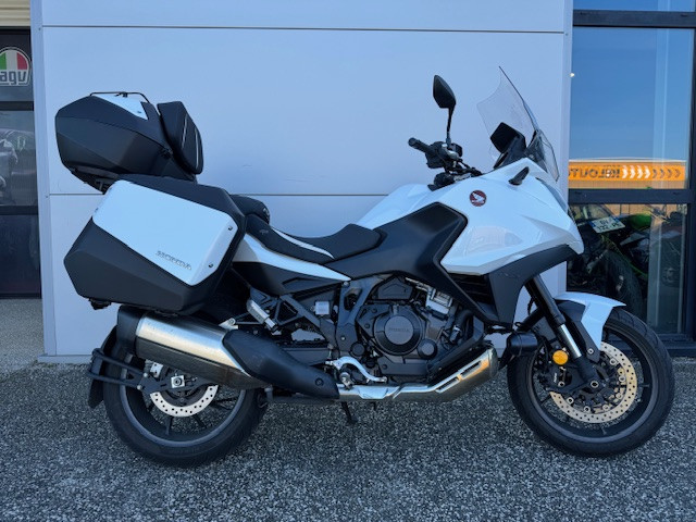 TMAX 560 TECH MAX ADN MOTO 30  NIMES 