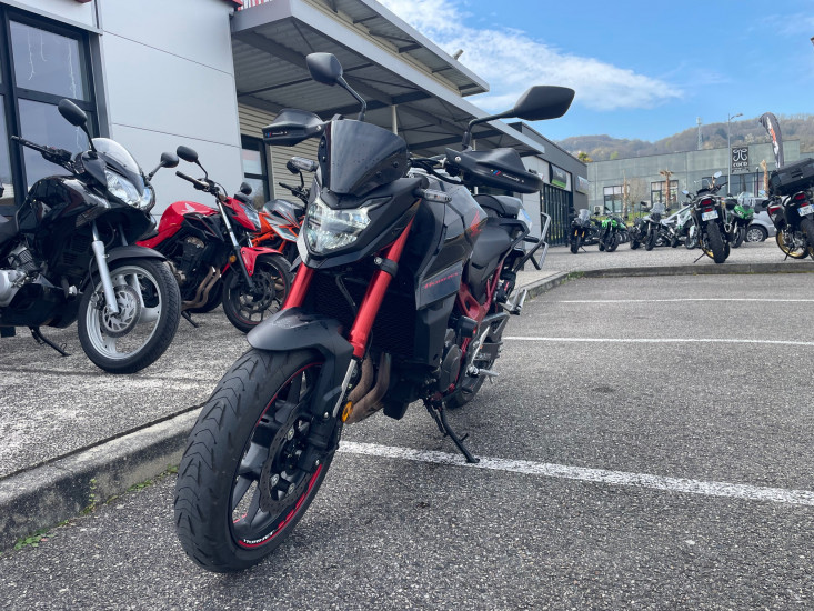 HONDA 750 HORNET 2024 - BOURGOIN JALLIEU