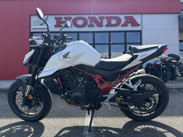 HONDA CB750 HORNET 2025 - BOURGOIN JALLIEU