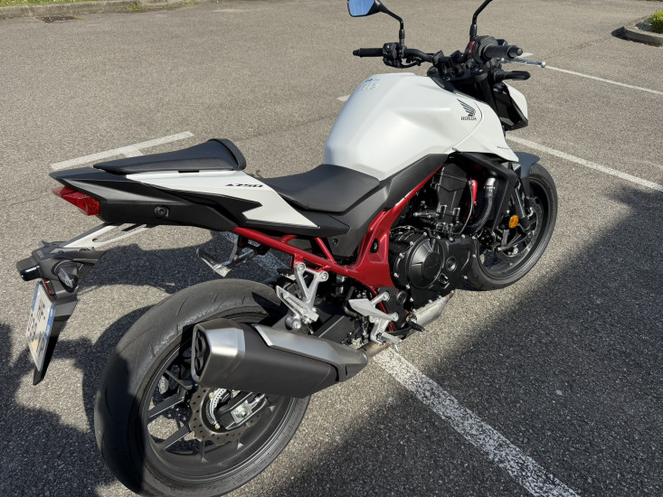 HONDA CB750 HORNET 2025 - BOURGOIN JALLIEU