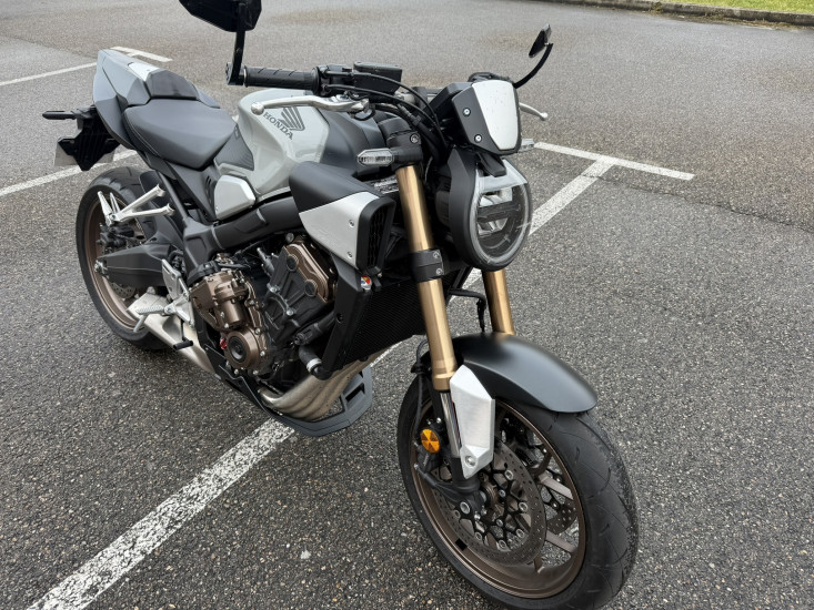 HONDA CB650R E-CLUTCH 2025 A2 - BOURGOIN JALLIEU